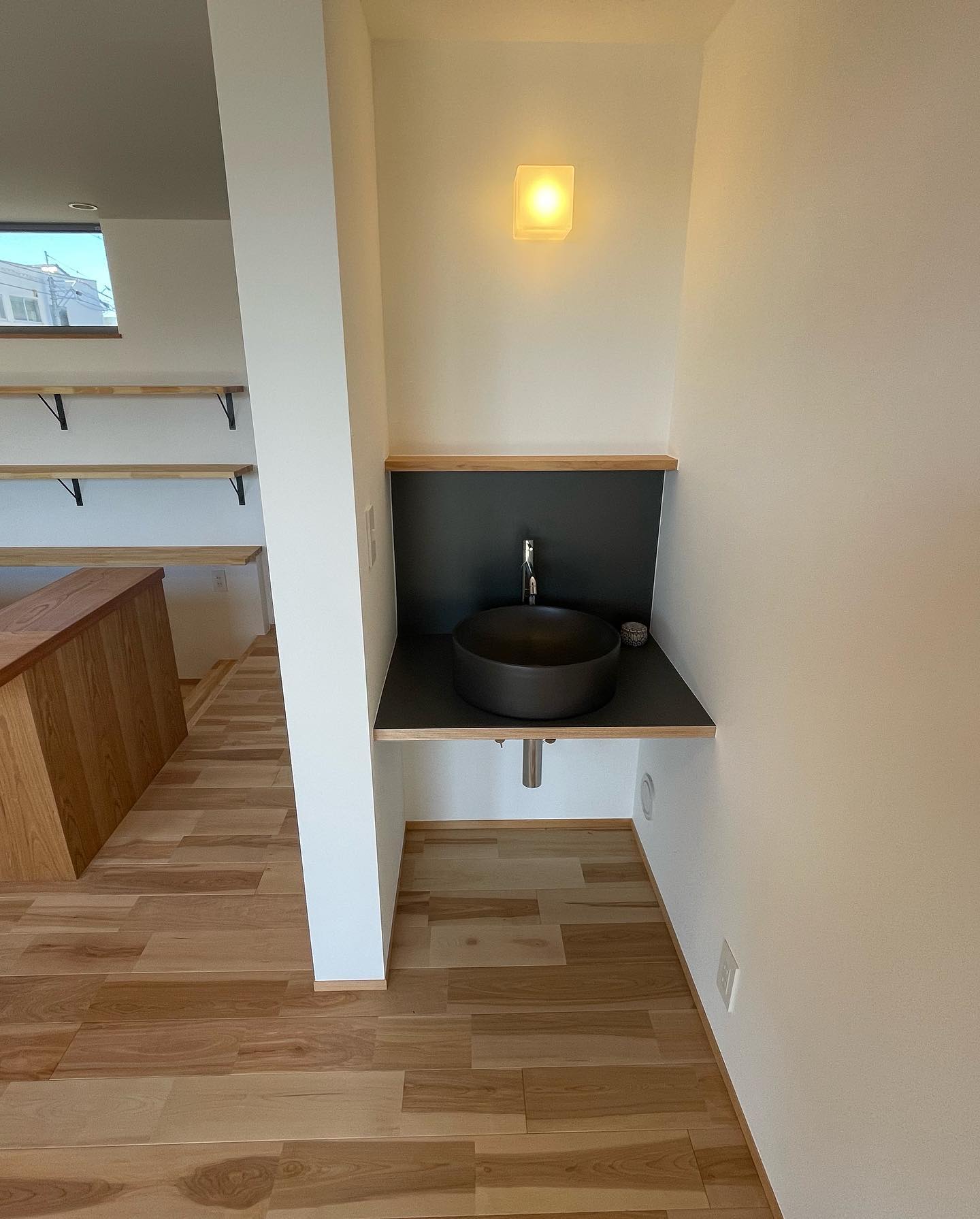 温かな陽の光が差し込む趣味の家 - 写真5